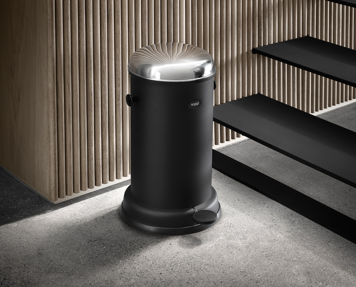 vipp-15-pedalhink-svart-miljo.jpg Vipp 15 Pedalhink Svart. En designikon från danska Vipp.